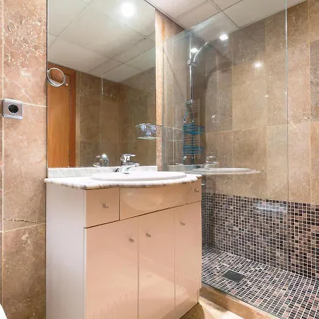 En Roses: Frente Al Mar, Terraza, Piscina, Aire Acondicionado Y Wifi - Es-228-103 公寓 *